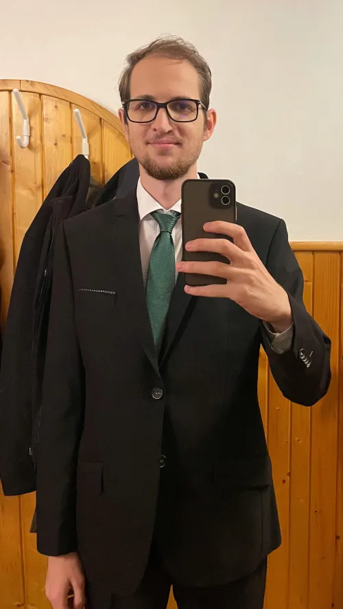 Thumbnail Attending My Friend's Wedding: Embracing Confidence and Style | Guy_In_Between's Experience in gaybrosgonemild Category