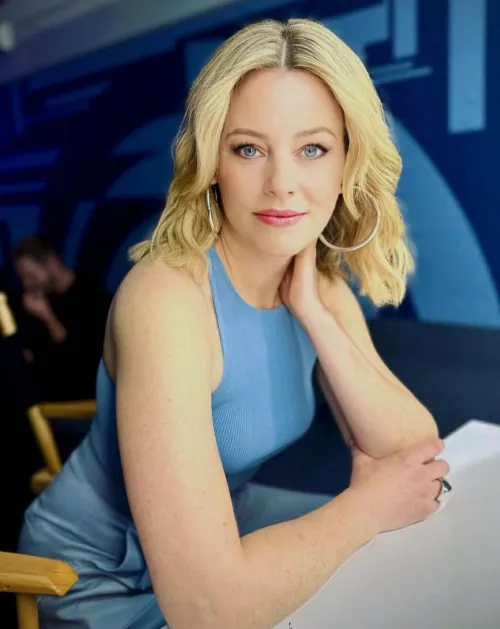 Thumbnail Elizabeth Banks: A Closer Look at Author qwer5r's PrettyGirls Category