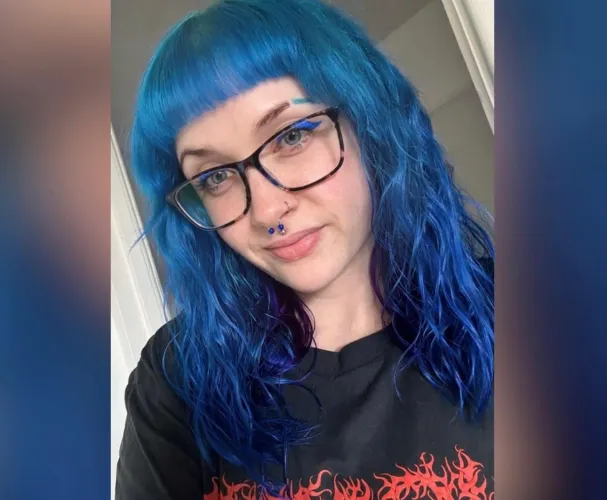 Thumbnail Introducing the Stylish Evolution: More Blue Pleasure by AndieHart98 in GirlswithNeonHair Category