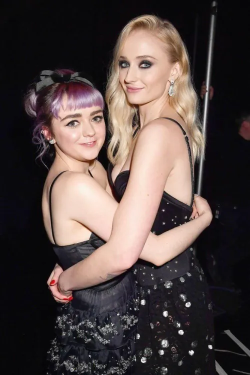 Thumbnail Best Friends Forever: Maisie Williams & Sophie Turner's Unbreakable Bond | CelebsGW by Fanrpfr