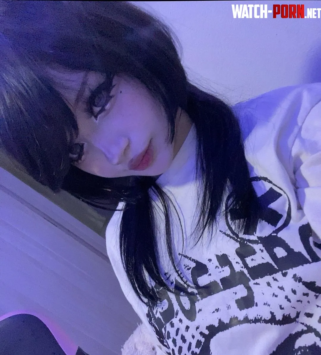 Am I cute enough to be fucked  by vixengirlyy