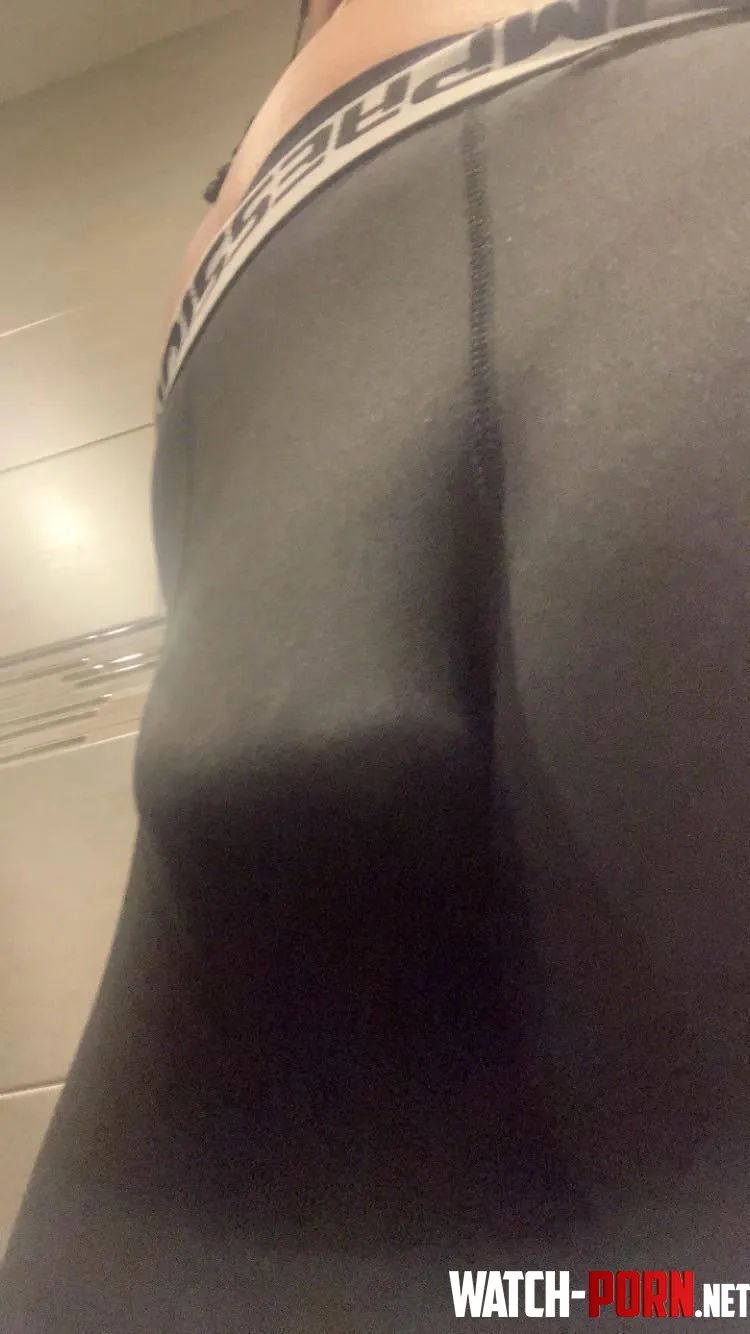 If you seen my cock head through my pants at the gym whats the reaction  by anthonycav85