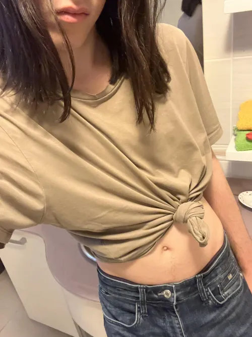 Thumbnail Femboy Fashion Experiment: Tying My Shirt - A Review by thethreetriangles