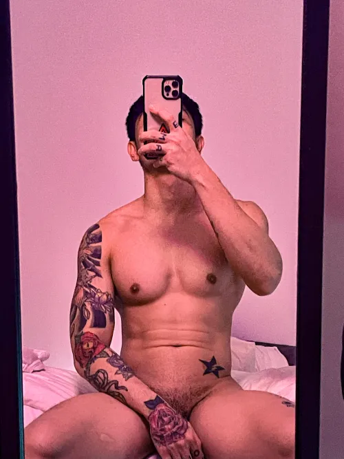 Thumbnail King_Leo_Ace88: Im Ready and Waiting for You on My Bed - Explore Hot Content in GaysiansGoneWild!