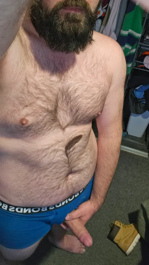 Thumbnail Embracing the Kiwi Dadbod at 28: A Men's Guide by KiwiPecker