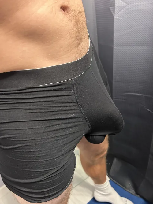 Thumbnail Bulging Ball Pouch: A Closer Look at VinceHung22's Heavy Lifting