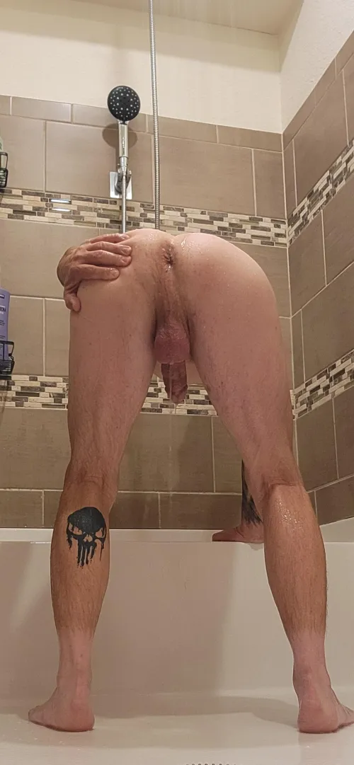 Thumbnail Exploring Manass: Dive into the Shower with lurkingagain99