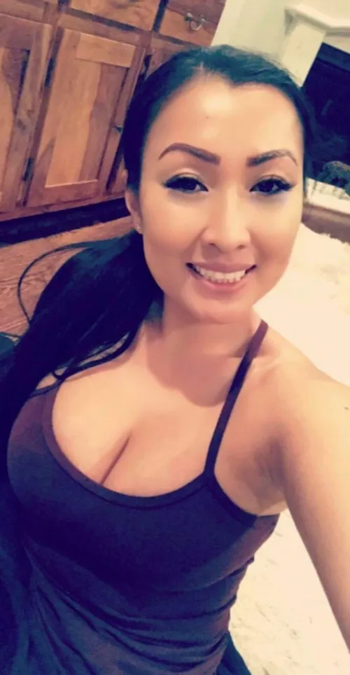 Thumbnail Crazy Sexy Mom Vibes: A Real Asians Tale by Author Xrosybaeo