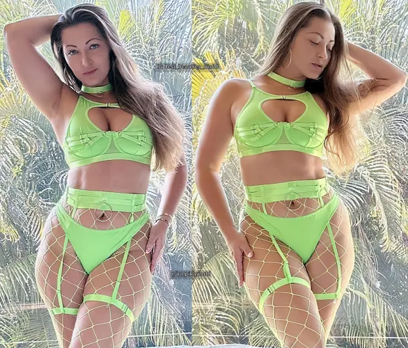 Thumbnail Sexy Green Lingerie Photoshoot with Stunning Dani Daniels by Kalpikaworld in DaniDaniels Category