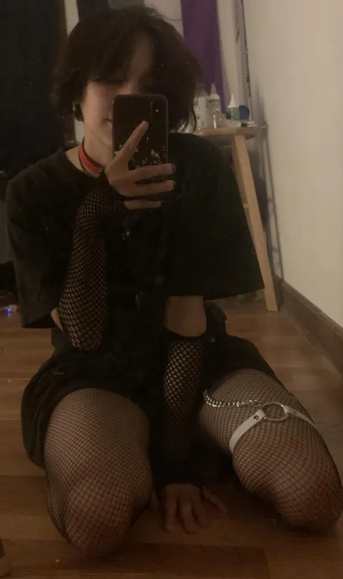 Thumbnail Femboy Style: Exploring Fishnets in Fashion by Choice_Principle_319