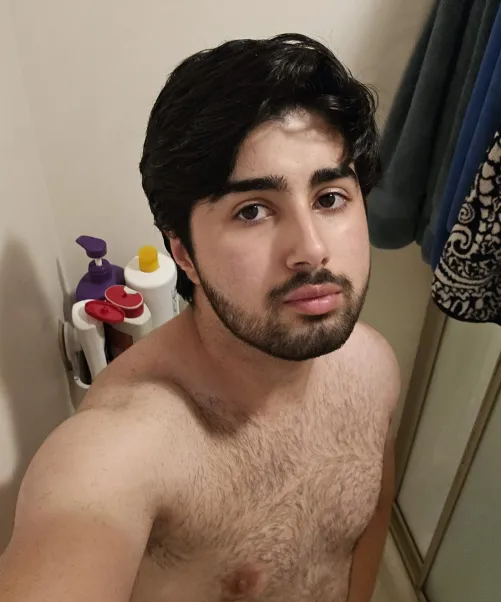 Thumbnail Incredible at 53: Discover How this Redditor Stuns in Gaybrosgonemild