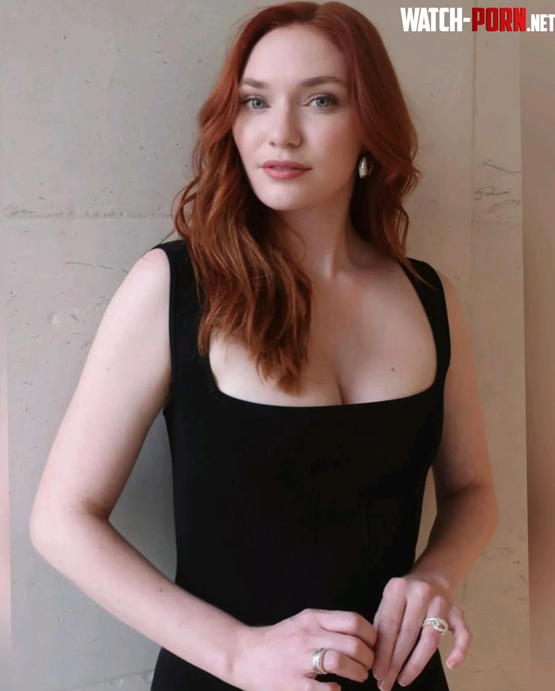 Eleanor Tomlinson  by portmaniac