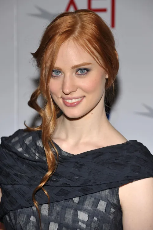 Thumbnail Unraveling Deborah Ann Woll by oblique_shockwave in the PrettyGirls Category