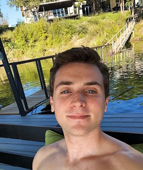 Thumbnail Embracing Serenity: Enjoying Lake Life with lhmo in Gaybrosgonemild