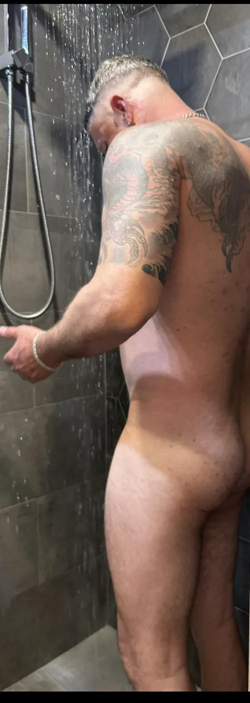 Thumbnail Hubs in Shower: A Steamy Read by petitencurvi for hotguyswithtattoos Enthusiasts