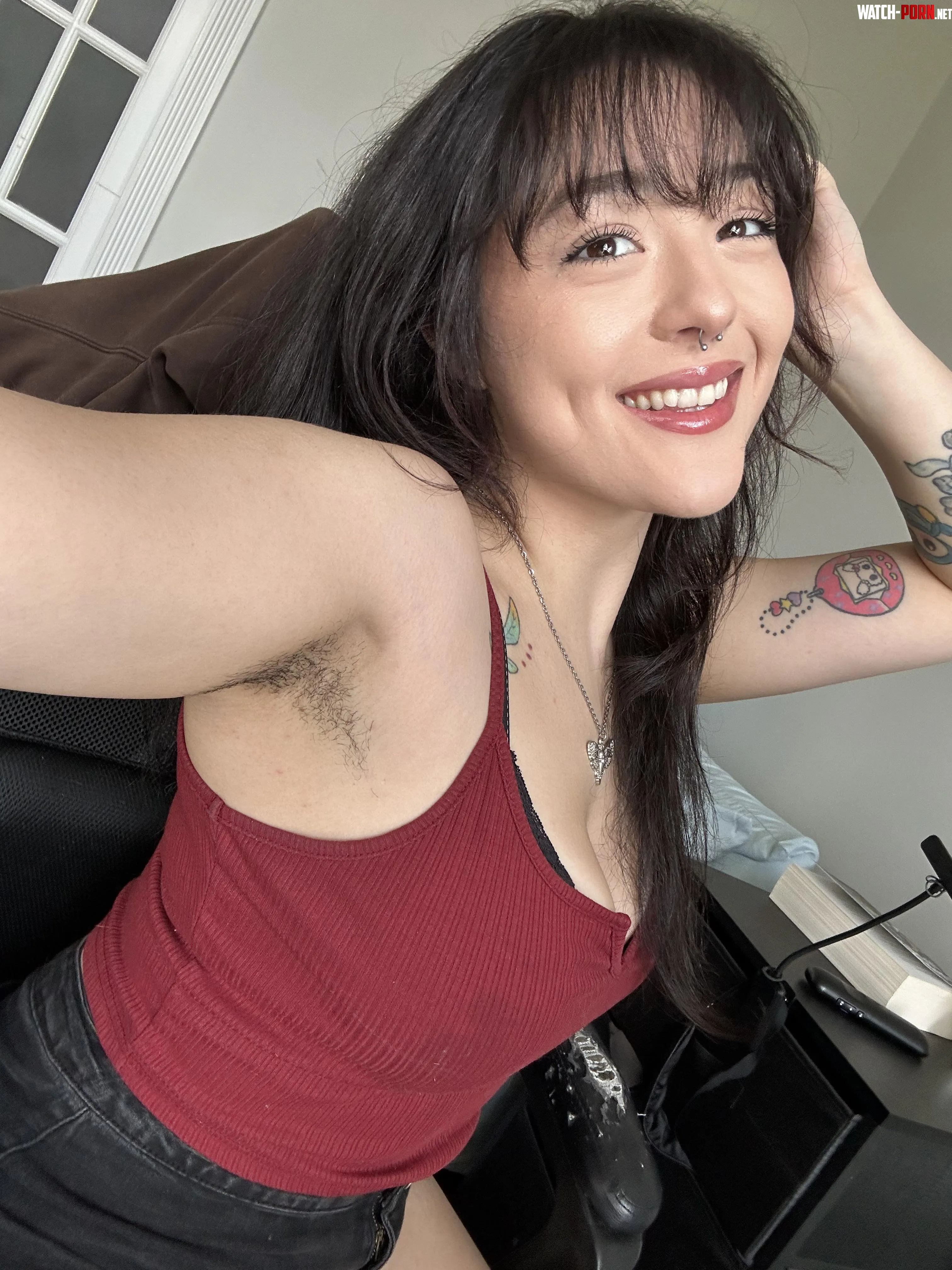 I love how the hair is growing in my armpits by Felaodyy