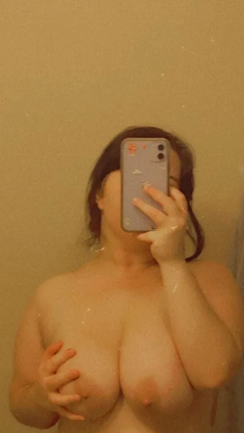 Thumbnail Selfie Moment Shared by Double-Astronaut9812 | ratemyboobs