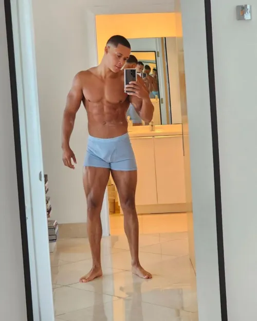 Thumbnail The Body Connection: Exploring Boxer Shorts with Fitness_papii