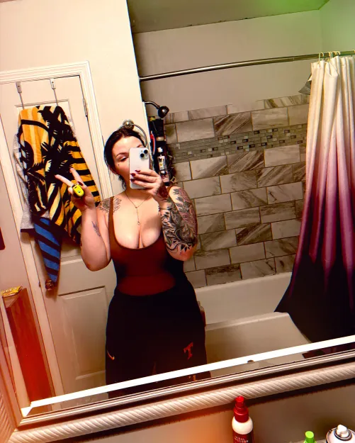 Thumbnail Hiiii by MckameyRose in SexyButNotPorn Category