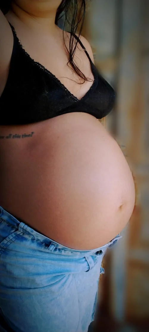 Thumbnail Bump Beauty: ara_pregnant's PregnantPetite Reflections