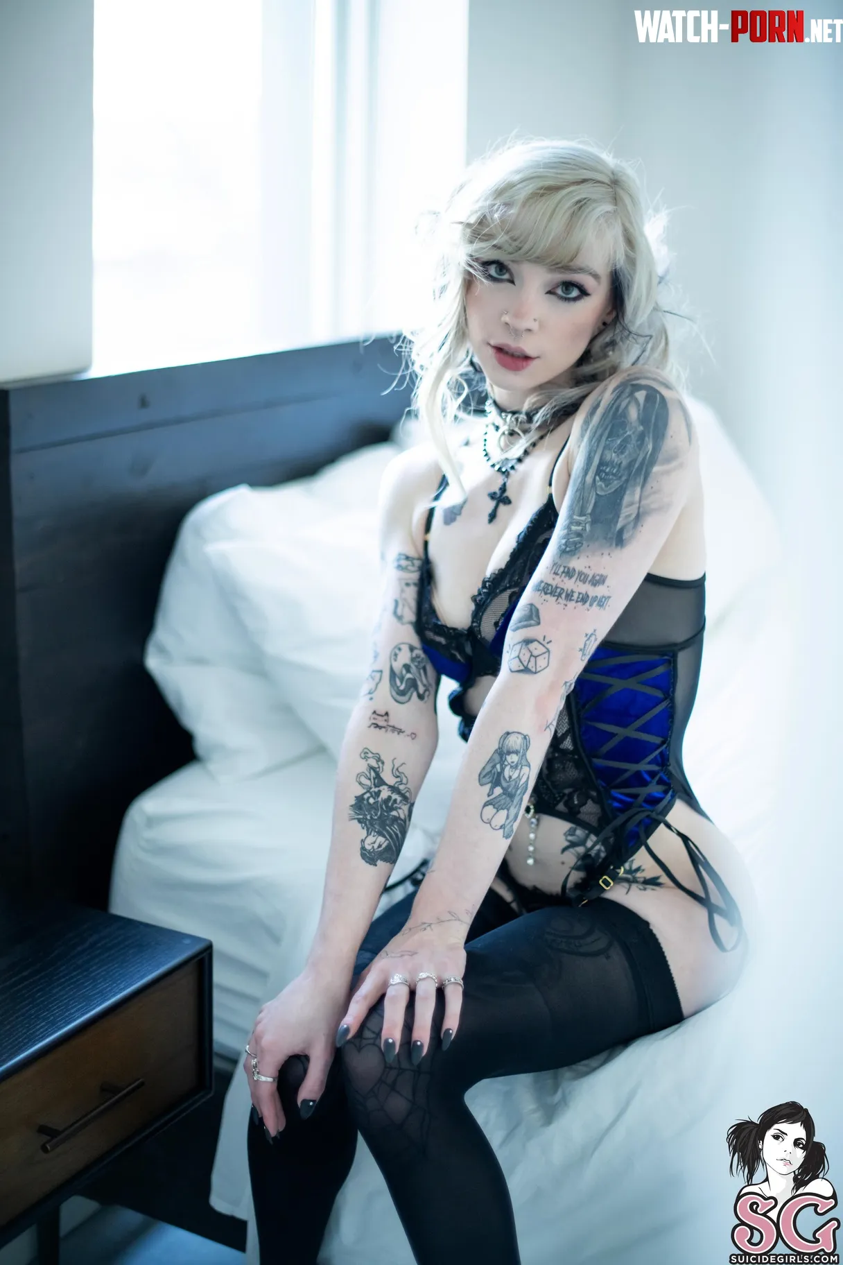 Wonderland   Sinkiity by SuicideGirls