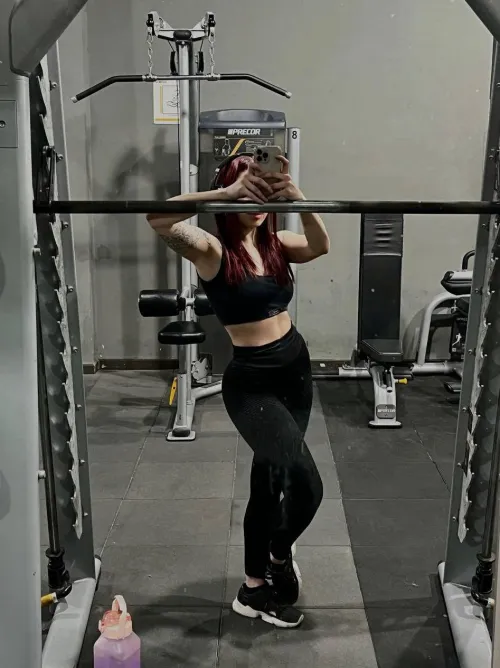 Thumbnail Pursuing Body Goals with ddifferentiation in ThickFit