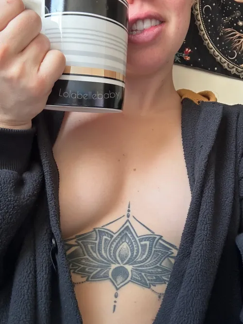 Thumbnail Indulging in Morning Tea by lolabellebaby in the underboob Category