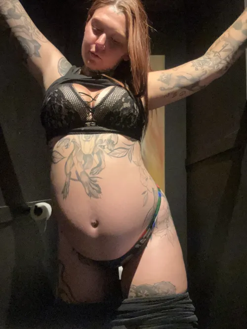 Thumbnail 30 Weeks Pregnant and Tattooed Beauty - A PreggoPorn Journey