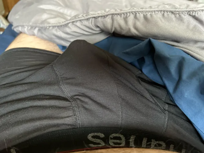 Thumbnail Morning Chill: Unhungone's Relaxing Bulges Outfit