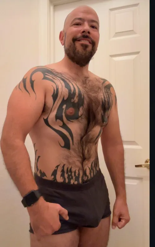 Thumbnail Hairy and Inked: Exploring Insanely Hairy Men | DietCokeGymDonuts