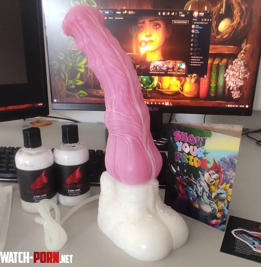 I want to get filled by seraphina bad dragon but i dont have time time to prepare my body so ig Ill just have to look at it whilst i drool thanks again for the person to buy me this from my wishlist Ill always think ab you when i use it by YourLocalRopeBunny