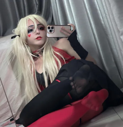 Thumbnail Harley Quinn's Toeful Display by MargoKuzina