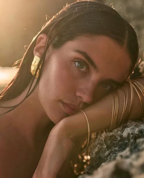 Thumbnail Sara Sampaio: Conscious-Dingo4463 Unveils the Beauty of this Model