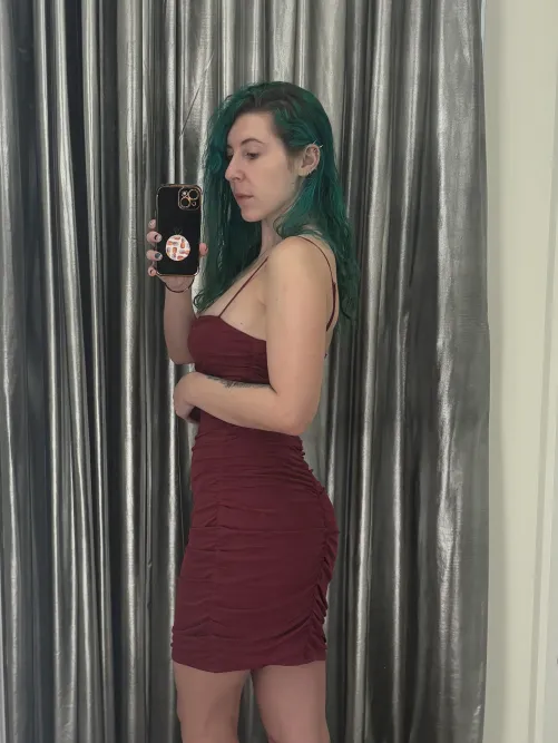 Thumbnail sirenskiss3's Red Dress Booty Mirror Selfie