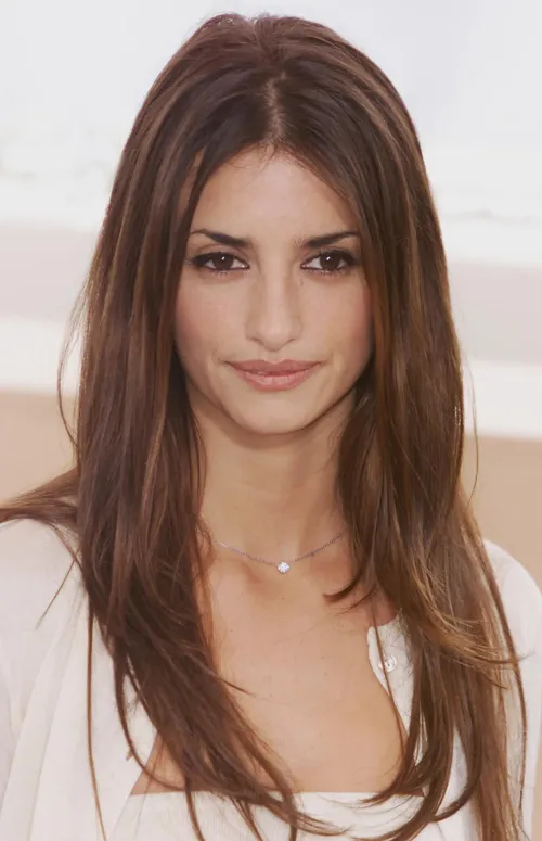 Thumbnail Penelope Cruz - A Stunning Beauty | JumpySignature5588