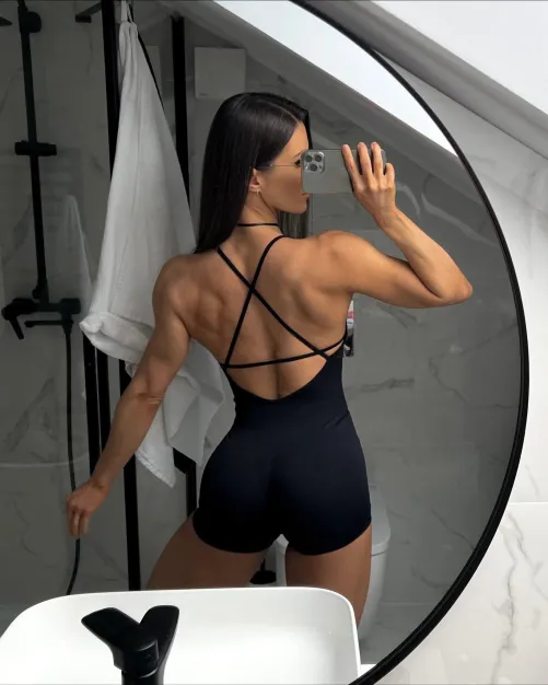 Thumbnail Sexy Fit Back | linasphysique_