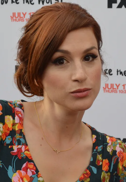 Thumbnail Aya Cash: Exploring the Acting Journey of a JewishBabes Star | guitartoad