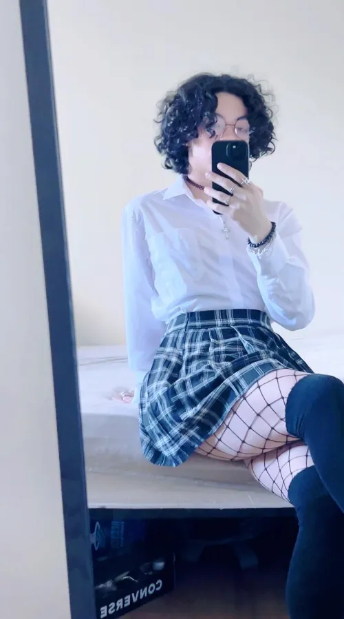 Thumbnail Connecting Playfully with natajor in the femboy Community