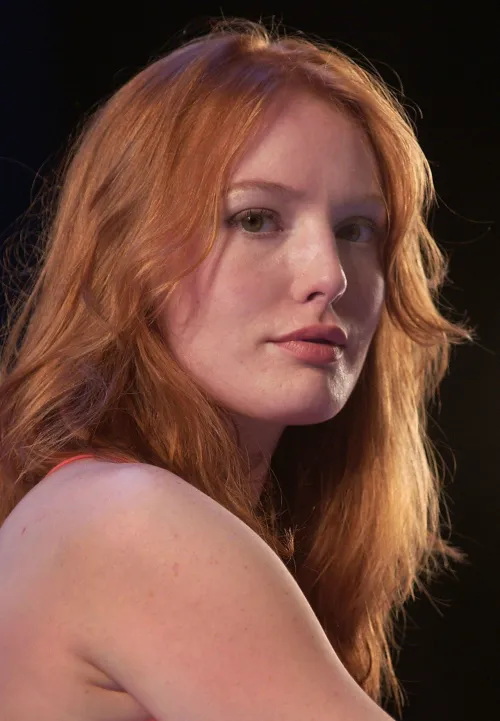 Thumbnail Unveiling the Beauty of Alicia Witt | RedheadedGoddesses