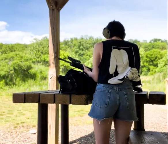 Thumbnail Shooting My Husband's AR: A Compelling Journey in Girlswithguns