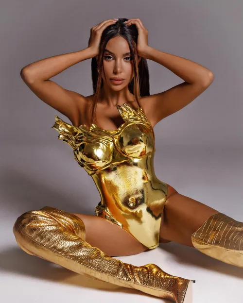 Thumbnail Girl in Gold: Shining Bright in Stylish Leotards