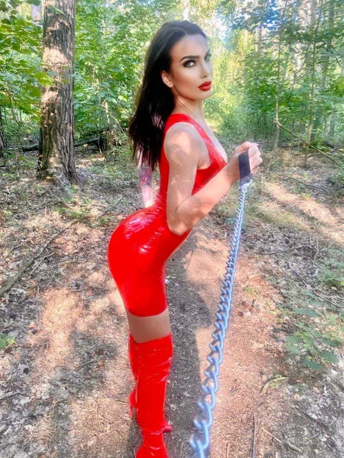 Thumbnail Mrs_utraviolence in Red Latex for a Special Someone | ShinyPorn