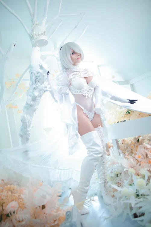 Thumbnail Yuna Kairi's Bride 2B Cosplay: A Stunning Transformation by YunieSunshine