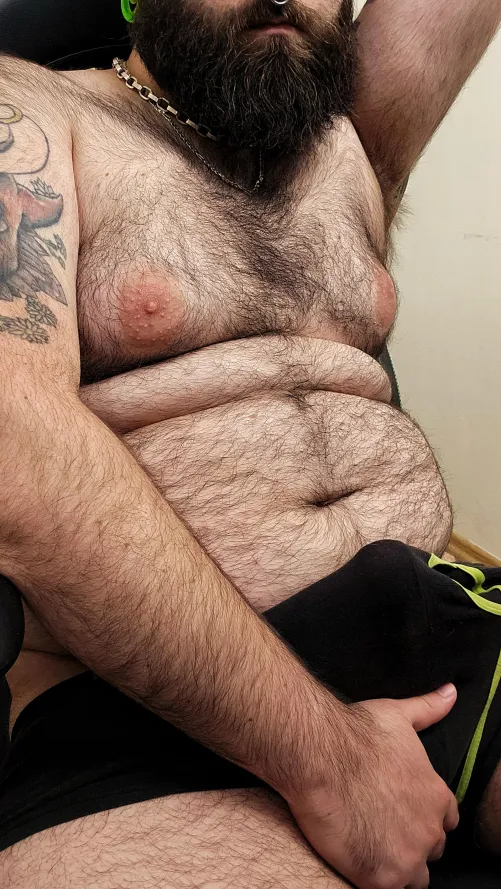 Thumbnail Keeping it Casual - Dive into Gaymersgonewild with HairyBullbear