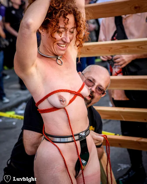 Thumbnail Mick and Dee Luvbight Showcase Rope Art at Folsom Street Fair 2008