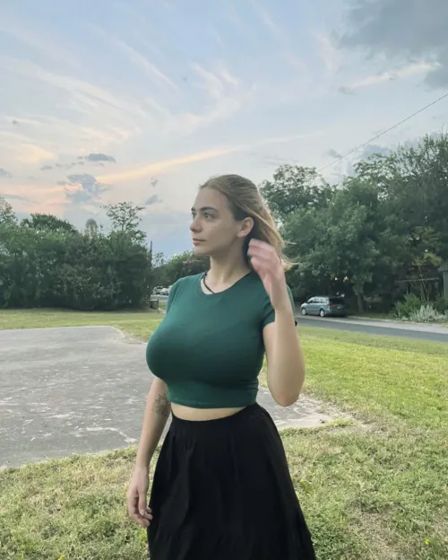 Thumbnail Discover 'That Green Top' with mrprofessional2424 in 2busty2hide Category