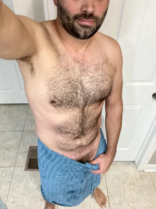 Thumbnail NaturalMinimum69's Fresh Out of the Shower Moments