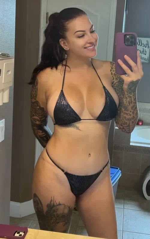 Thumbnail Excitement Guaranteed: Hot Bikini Vibes by KinkyCurvyKatie