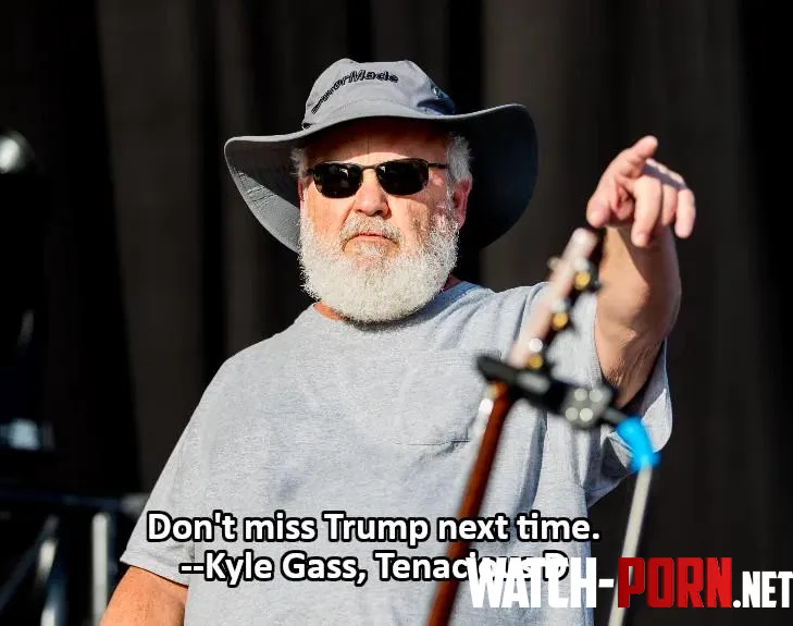 Kyle Gass is a hero and a patriot Its Tenacious D week at TooCuteForPorn by privateSubMod