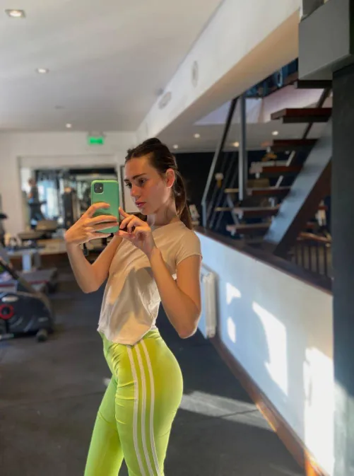 Thumbnail Tight and Tantalizing - Angelicalmiranda02 Explores YogaPants